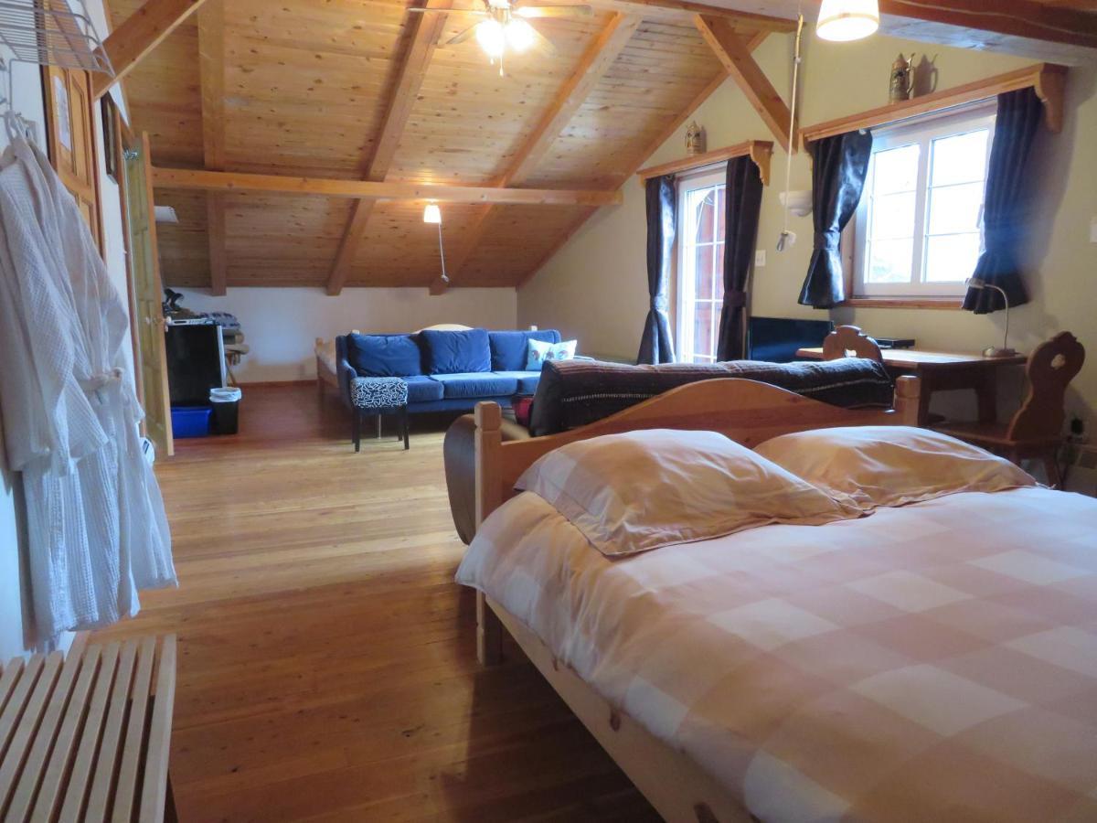 Alpenglow Bed And Breakfast Kimberley Exteriör bild